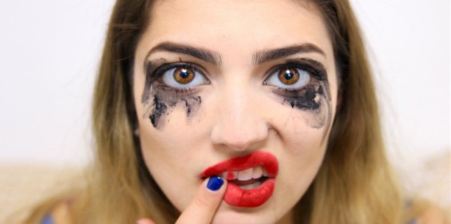 15 Things Girls HATE About Makeup!
